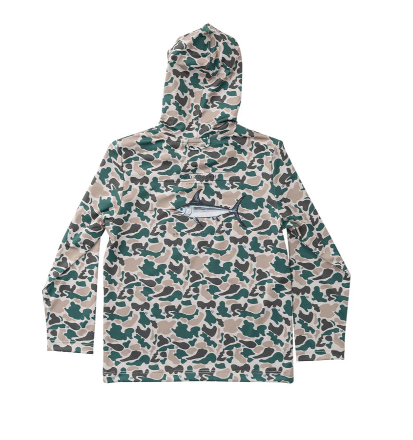 KID'S PRO PERFORMANCE HOODIE T-SHIRT IN BREAK POINT CAMO WITH SWORDFISH