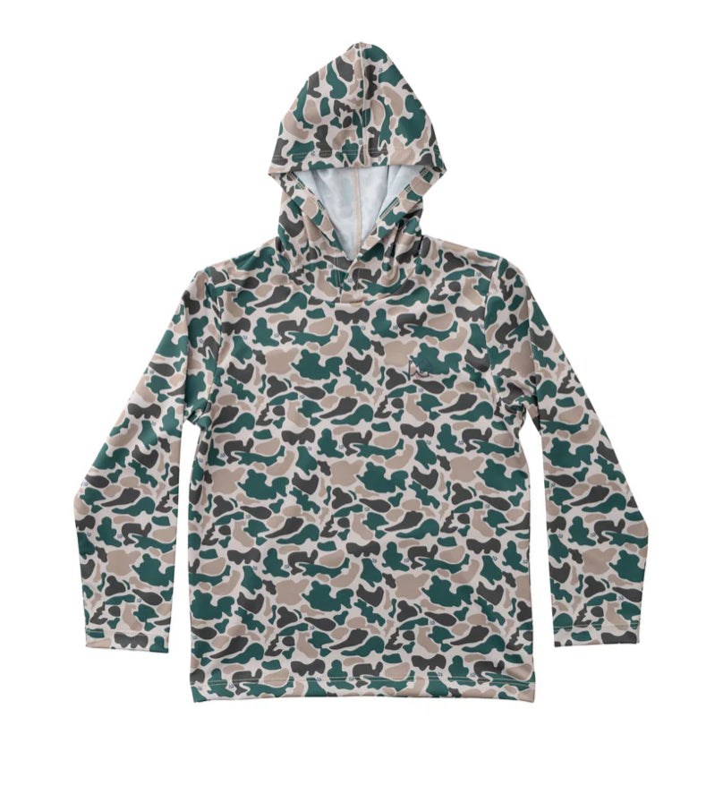 KID'S PRO PERFORMANCE HOODIE T-SHIRT IN BREAK POINT CAMO WITH SWORDFISH